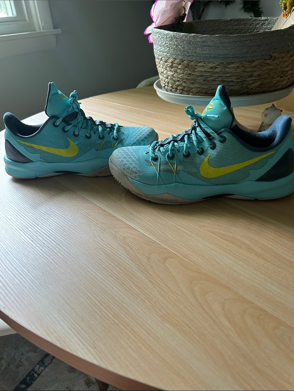Nike Turquoise & Yellow Low-Top Athletic Sneakers